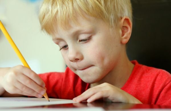 Písanie ide ruka v ruke s čítaním